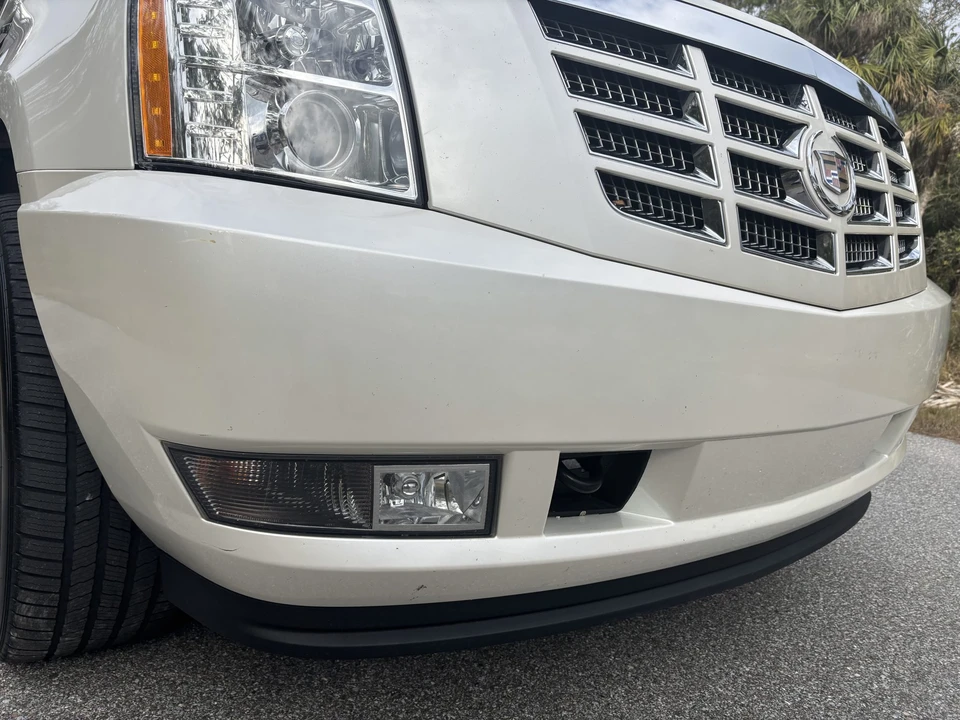 2011 Cadillac Escalade & EXT 3rd Gen - Image 28 of 31