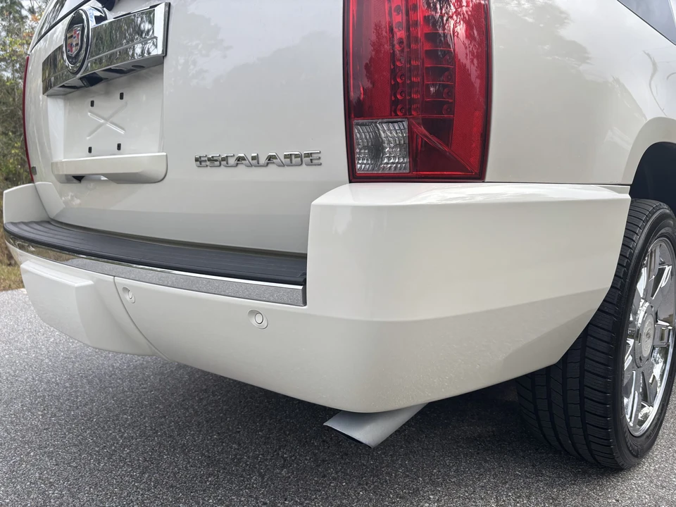 2011 Cadillac Escalade & EXT 3rd Gen - Image 19 of 31