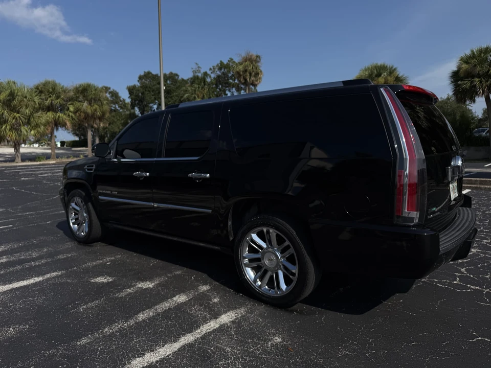 2011 Cadillac Escalade & EXT 3rd Gen - Image 14 of 31