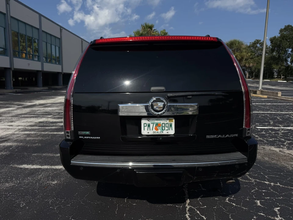 2011 Cadillac Escalade & EXT 3rd Gen - Image 21 of 31