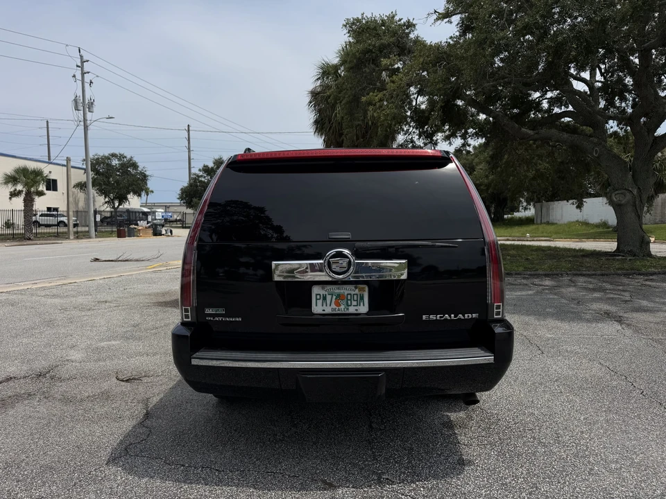 2011 Cadillac Escalade & EXT 3rd Gen - Image 20 of 31
