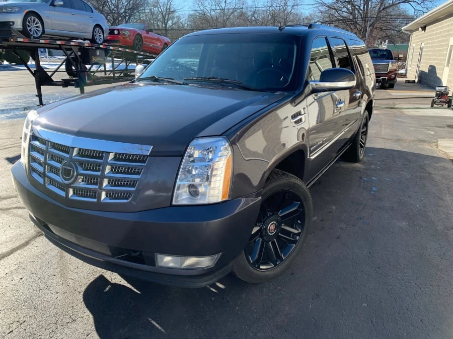 2011 Cadillac Escalade & EXT 3rd Gen - Image 5 of 12