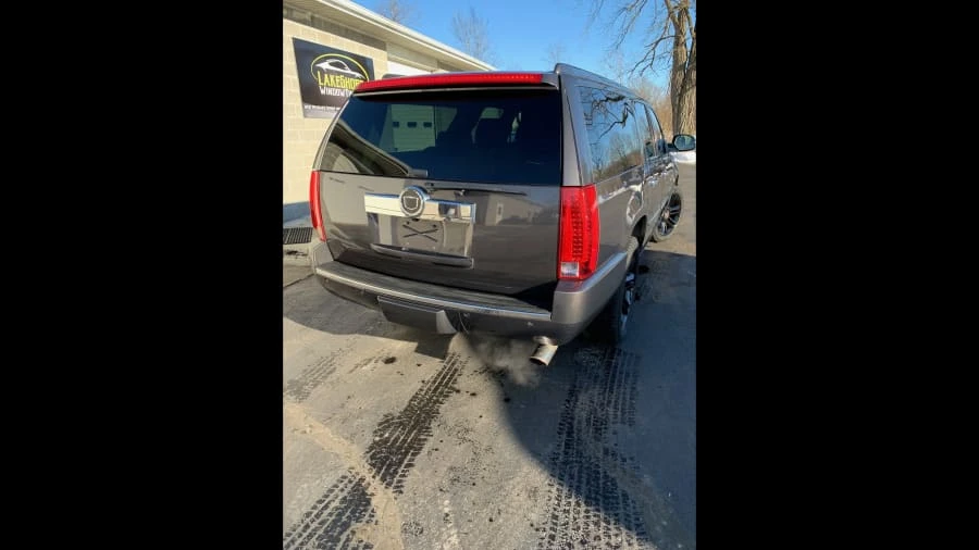 2011 Cadillac Escalade & EXT 3rd Gen - Image 6 of 12
