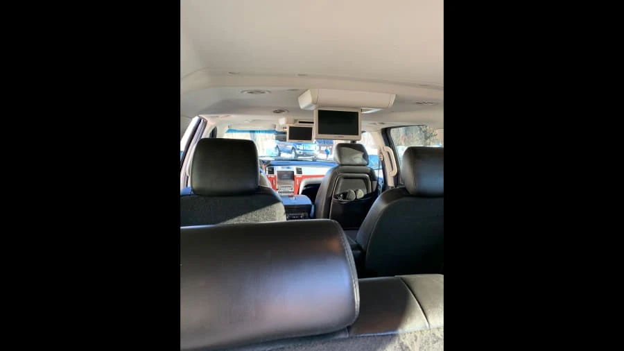 2011 Cadillac Escalade & EXT 3rd Gen - Image 7 of 12