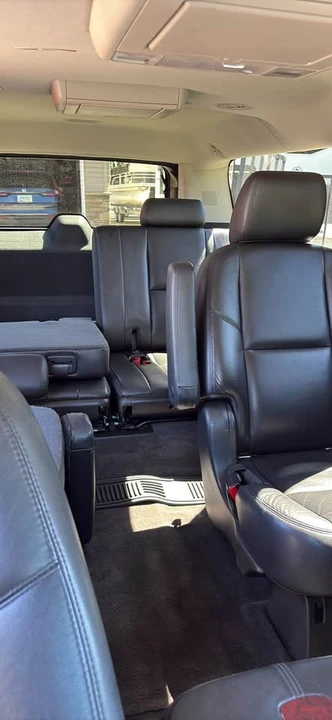 2011 Cadillac Escalade & EXT 3rd Gen - Image 4 of 9