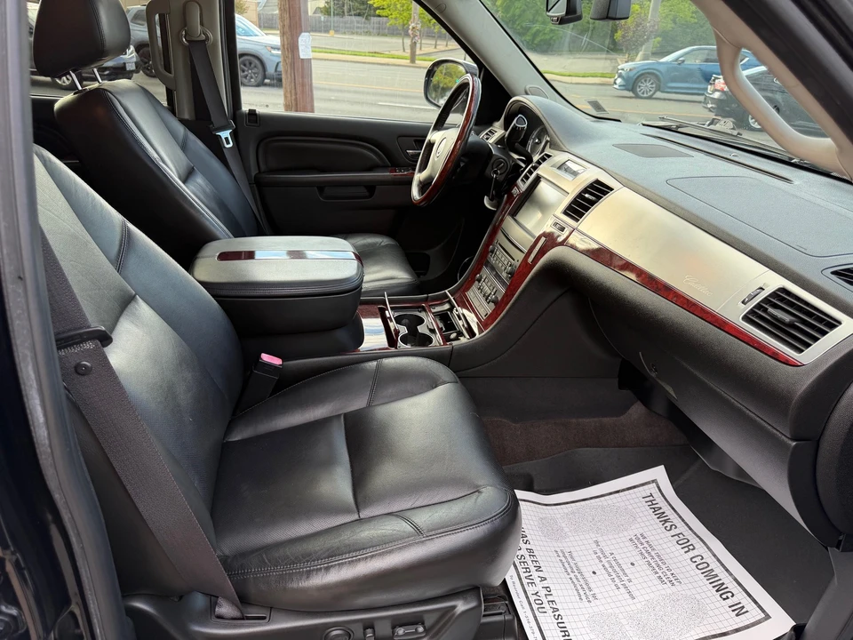 2011 Cadillac Escalade & EXT 3rd Gen - Image 25 of 25