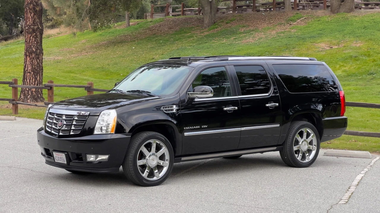 2011 Cadillac Escalade & EXT 3rd Gen - Image 22 of 31