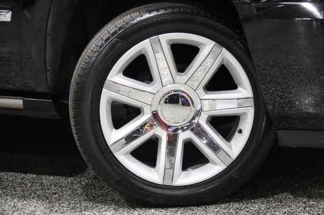 2011 Cadillac Escalade & EXT 3rd Gen - Image 4 of 21
