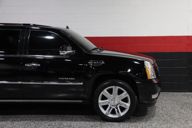 2011 Cadillac Escalade & EXT 3rd Gen - Image 6 of 21