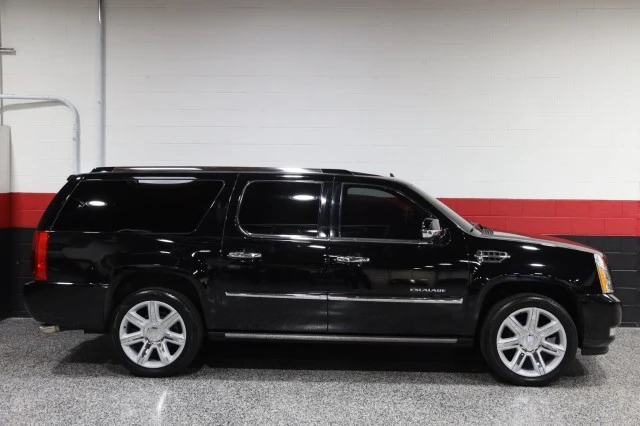 2011 Cadillac Escalade & EXT 3rd Gen - Image 7 of 21