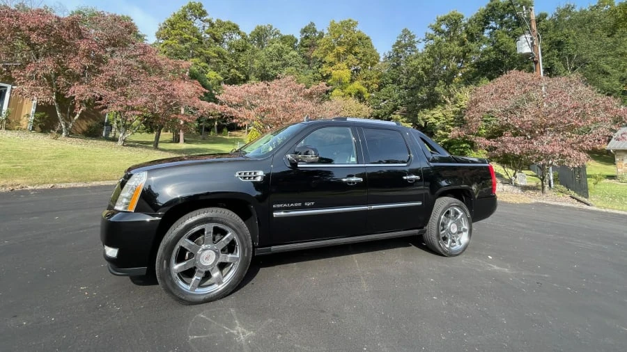 2011 Cadillac Escalade & EXT 3rd Gen - Image 4 of 23