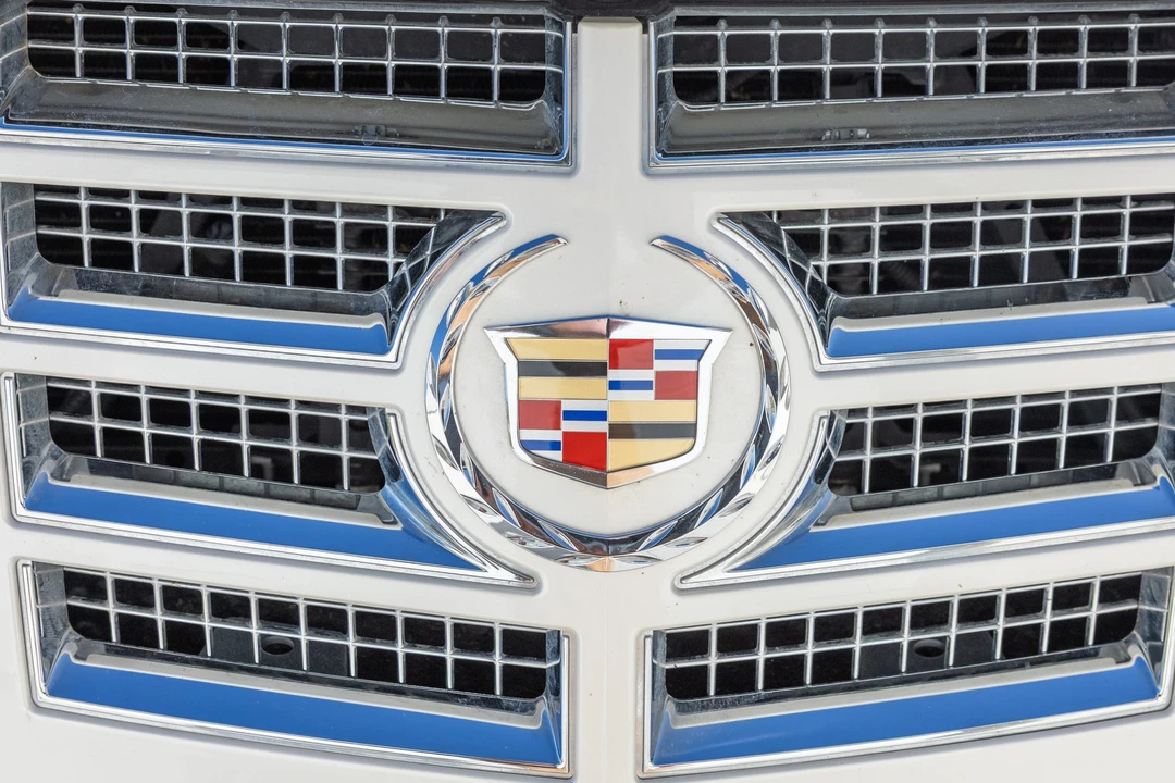 2011 Cadillac Escalade & EXT 3rd Gen - Image 21 of 31