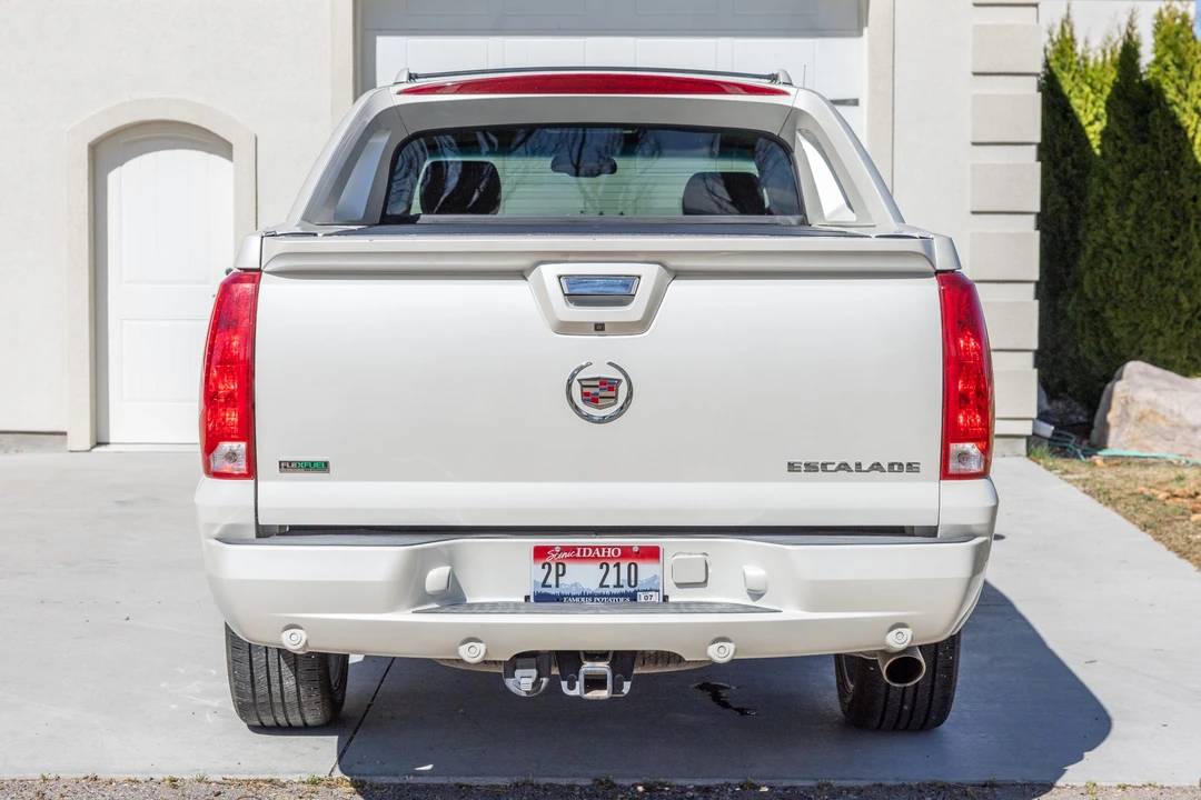 2011 Cadillac Escalade & EXT 3rd Gen - Image 11 of 31