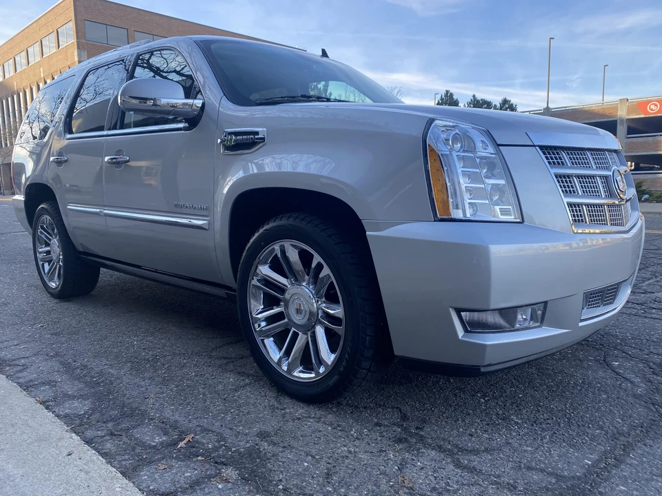 2011 Cadillac Escalade & EXT 3rd Gen - Image 27 of 31