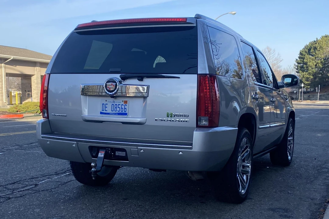 2011 Cadillac Escalade & EXT 3rd Gen - Image 22 of 31