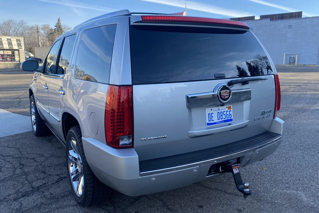 2011 Cadillac Escalade & EXT 3rd Gen - Image 18 of 31