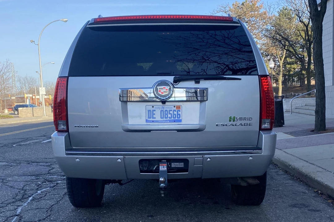 2011 Cadillac Escalade & EXT 3rd Gen - Image 5 of 31