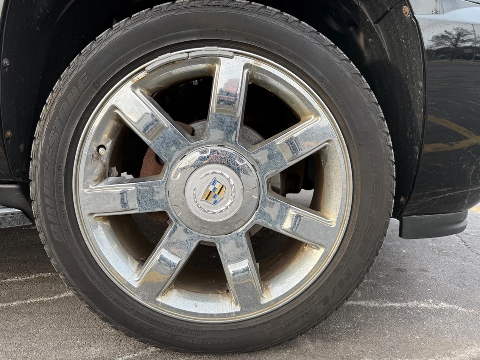 2011 Cadillac Escalade & EXT 3rd Gen - Image 16 of 21