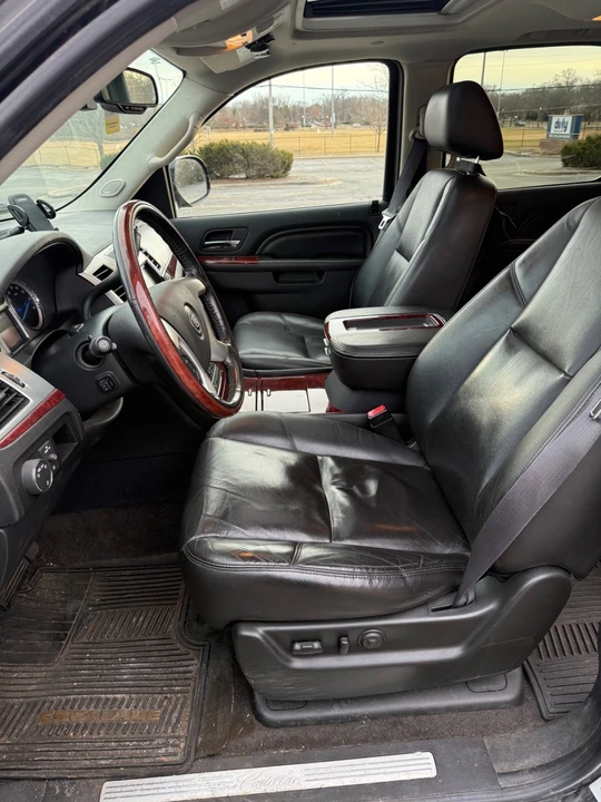 2011 Cadillac Escalade & EXT 3rd Gen - Image 21 of 21