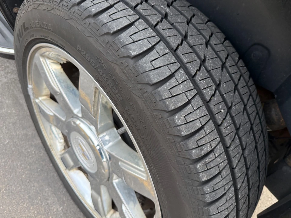2011 Cadillac Escalade & EXT 3rd Gen - Image 14 of 21