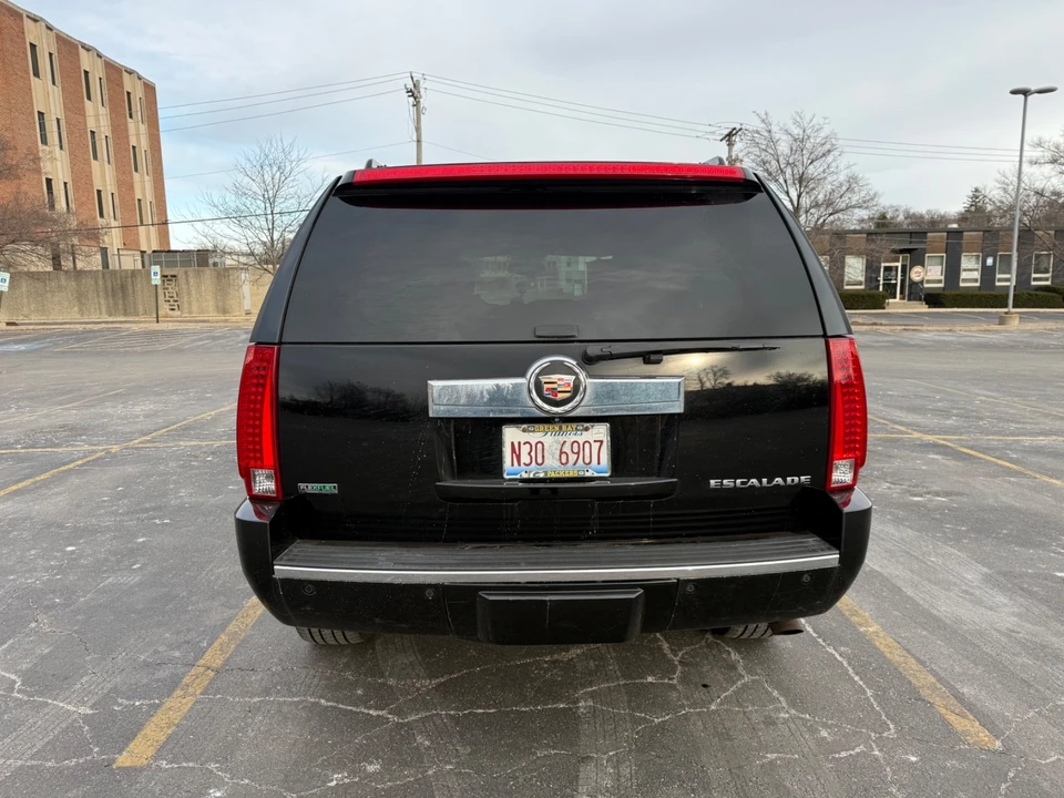 2011 Cadillac Escalade & EXT 3rd Gen - Image 7 of 21