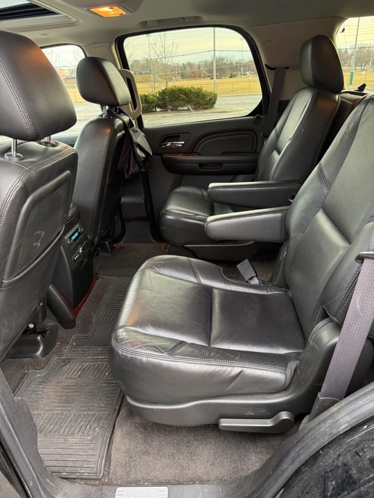 2011 Cadillac Escalade & EXT 3rd Gen - Image 20 of 21