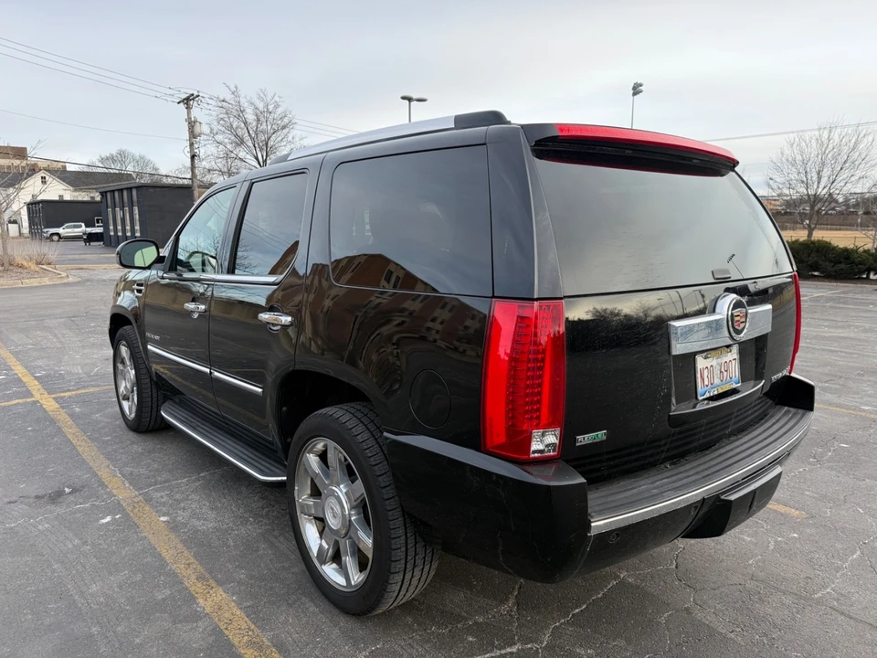2011 Cadillac Escalade & EXT 3rd Gen - Image 6 of 21