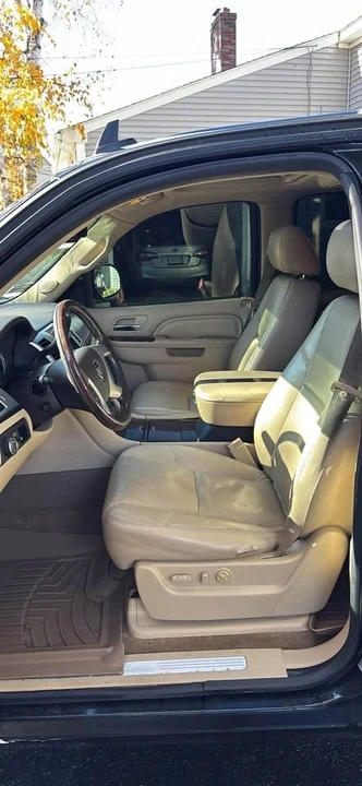 2011 Cadillac Escalade & EXT 2nd Gen - Image 5 of 10