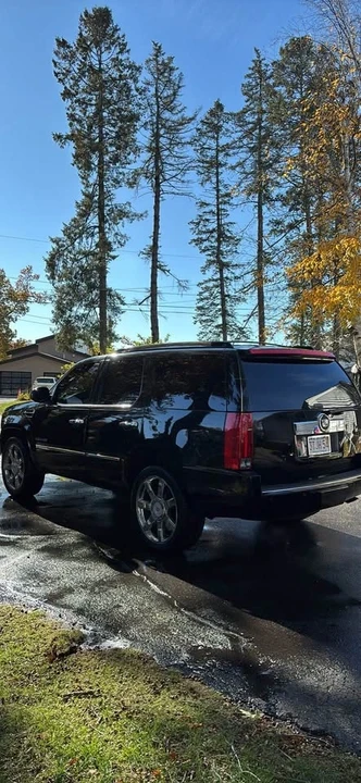 2011 Cadillac Escalade & EXT 2nd Gen - Image 3 of 10