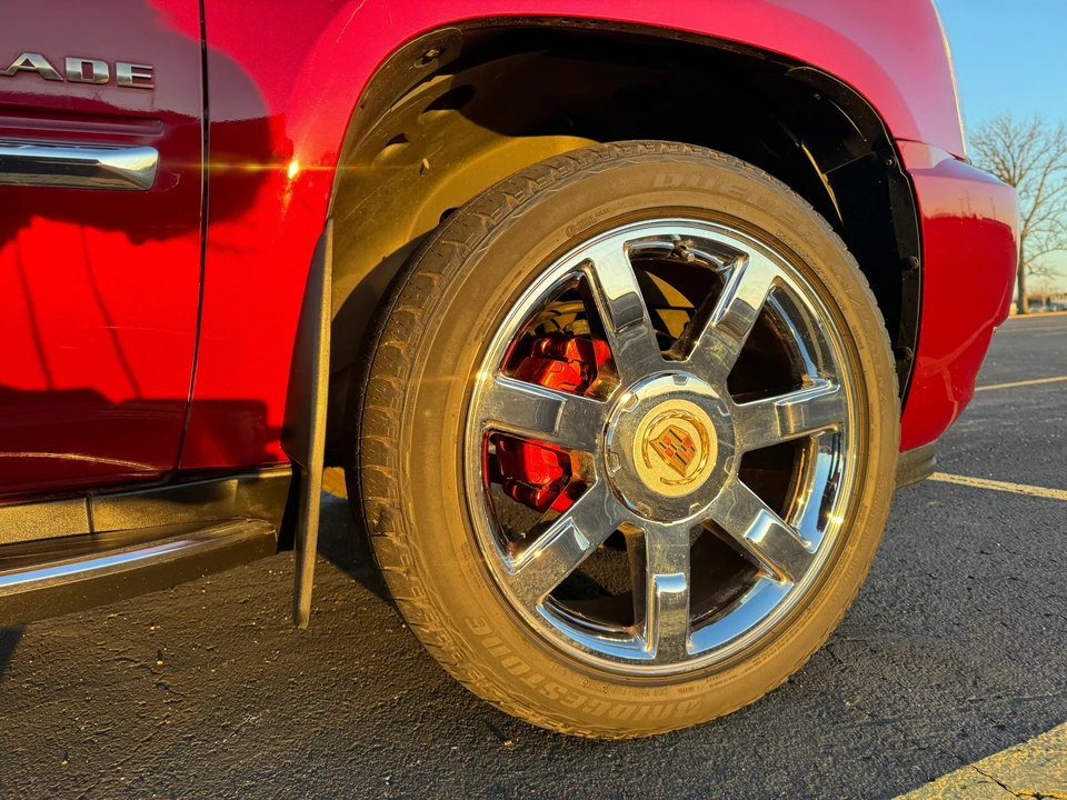 2011 Cadillac Escalade & EXT 3rd Gen - Image 23 of 31
