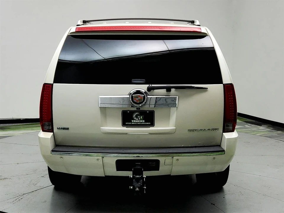 2011 Cadillac Escalade & EXT 3rd Gen - Image 6 of 12