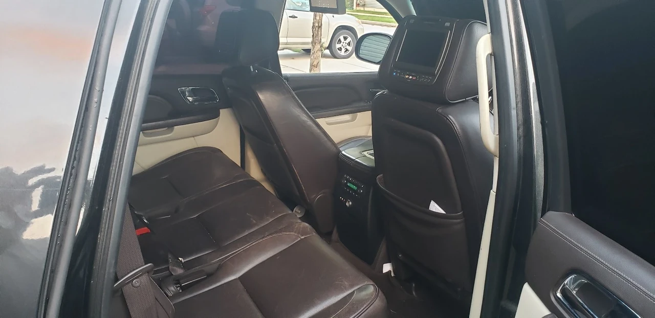 2011 Cadillac Escalade & EXT 3rd Gen - Image 14 of 18