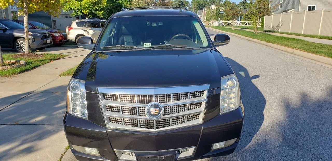 2011 Cadillac Escalade & EXT 3rd Gen - Image 7 of 18