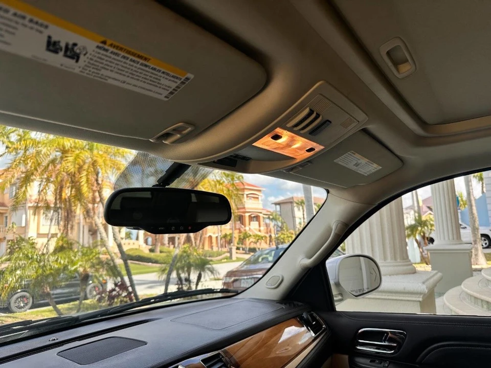 2011 Cadillac Escalade & EXT 3rd Gen - Image 19 of 21