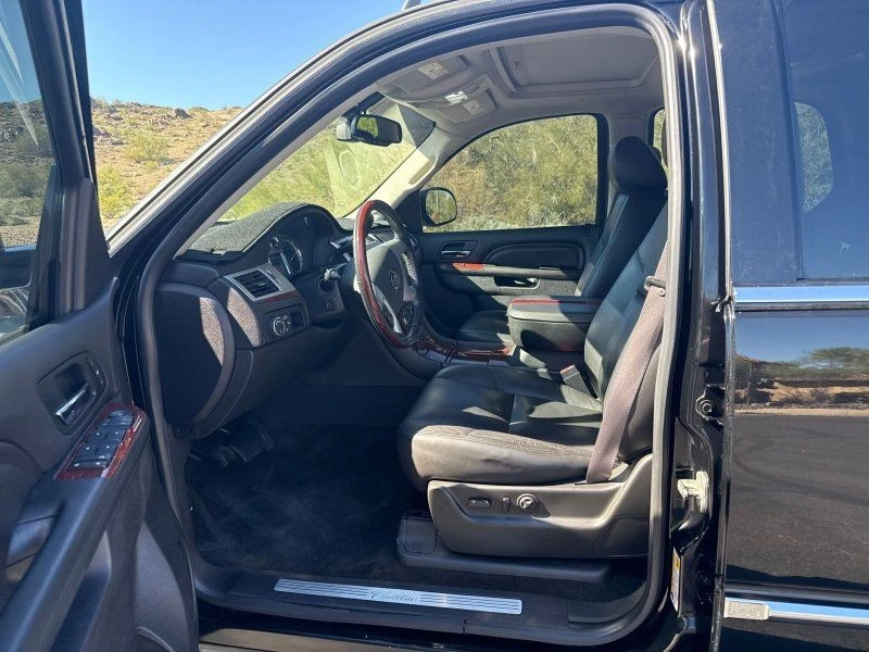 2011 Cadillac Escalade & EXT 3rd Gen - Image 11 of 21