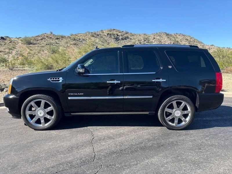 2011 Cadillac Escalade & EXT 3rd Gen - Image 4 of 21