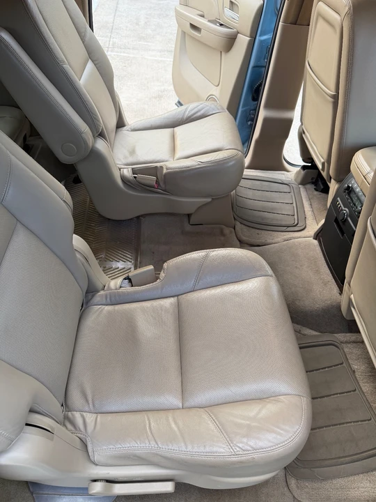 2011 Cadillac Escalade & EXT 3rd Gen - Image 19 of 21