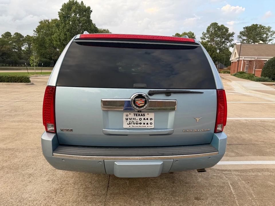 2011 Cadillac Escalade & EXT 3rd Gen - Image 11 of 21