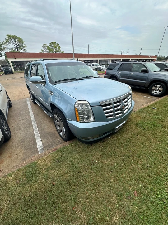 2011 Cadillac Escalade & EXT 3rd Gen - Image 9 of 21