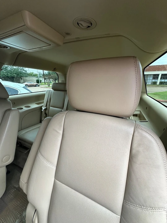 2011 Cadillac Escalade & EXT 3rd Gen - Image 7 of 21