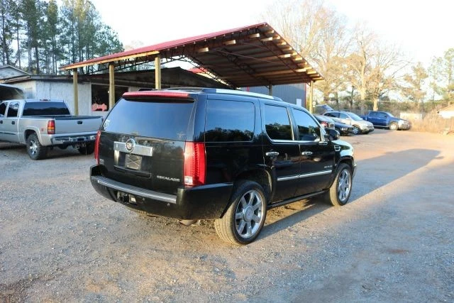 2011 Cadillac Escalade & EXT 3rd Gen - Image 4 of 12