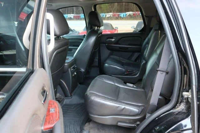 2011 Cadillac Escalade & EXT 3rd Gen - Image 12 of 12