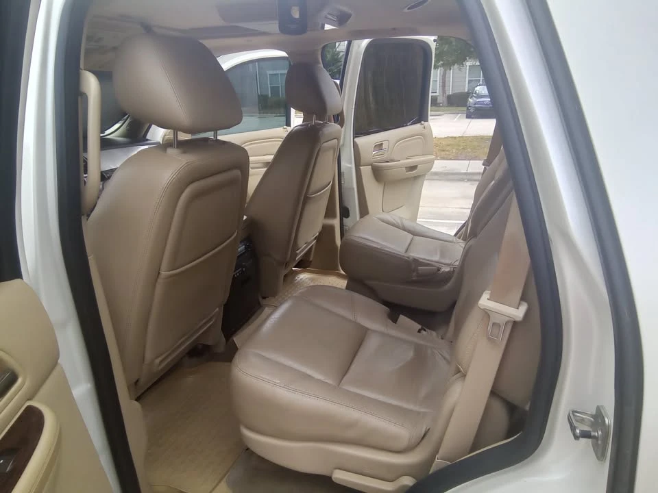 2011 Cadillac Escalade & EXT 3rd Gen - Image 15 of 19