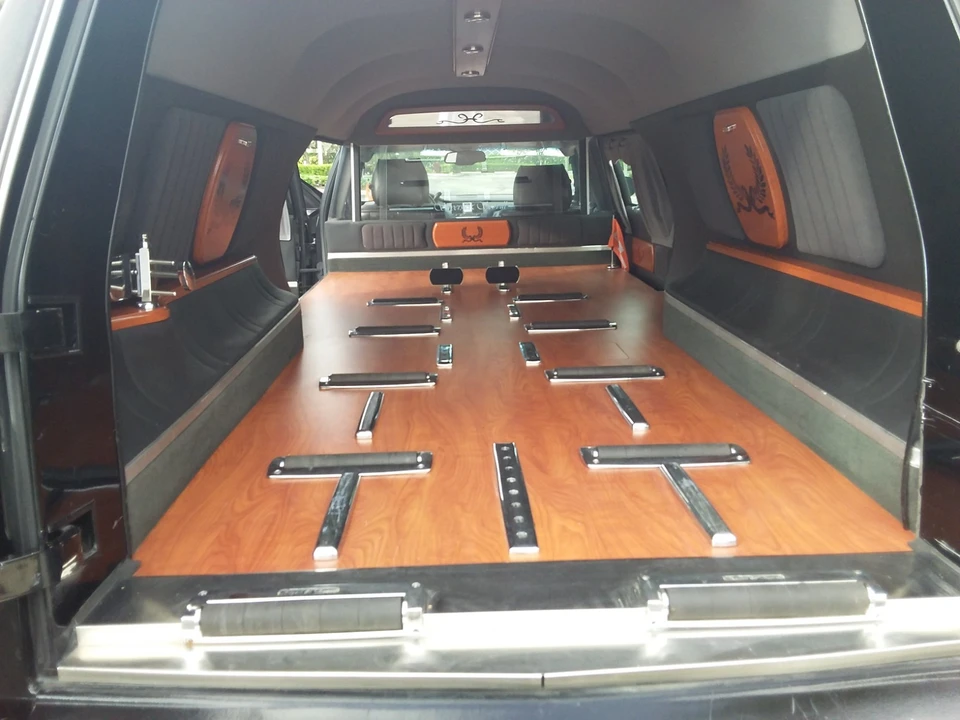 2011 Cadillac - Image 14 of 21