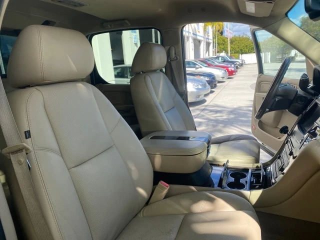 2011 Cadillac Escalade & EXT 3rd Gen - Image 13 of 21