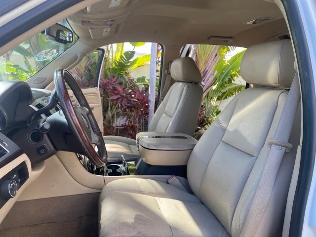 2011 Cadillac Escalade & EXT 3rd Gen - Image 11 of 21
