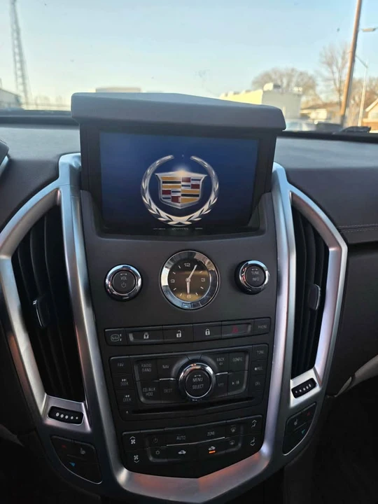 2011 Cadillac SRX - Image 10 of 11