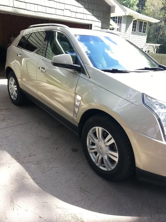 2011 Cadillac SRX - Image 3 of 10