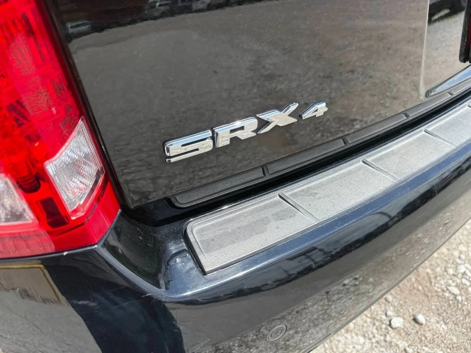 2011 Cadillac SRX - Image 13 of 20