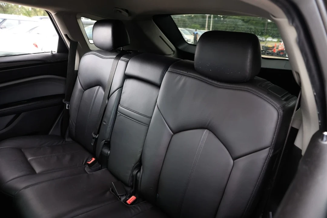 2011 Cadillac SRX - Image 8 of 12